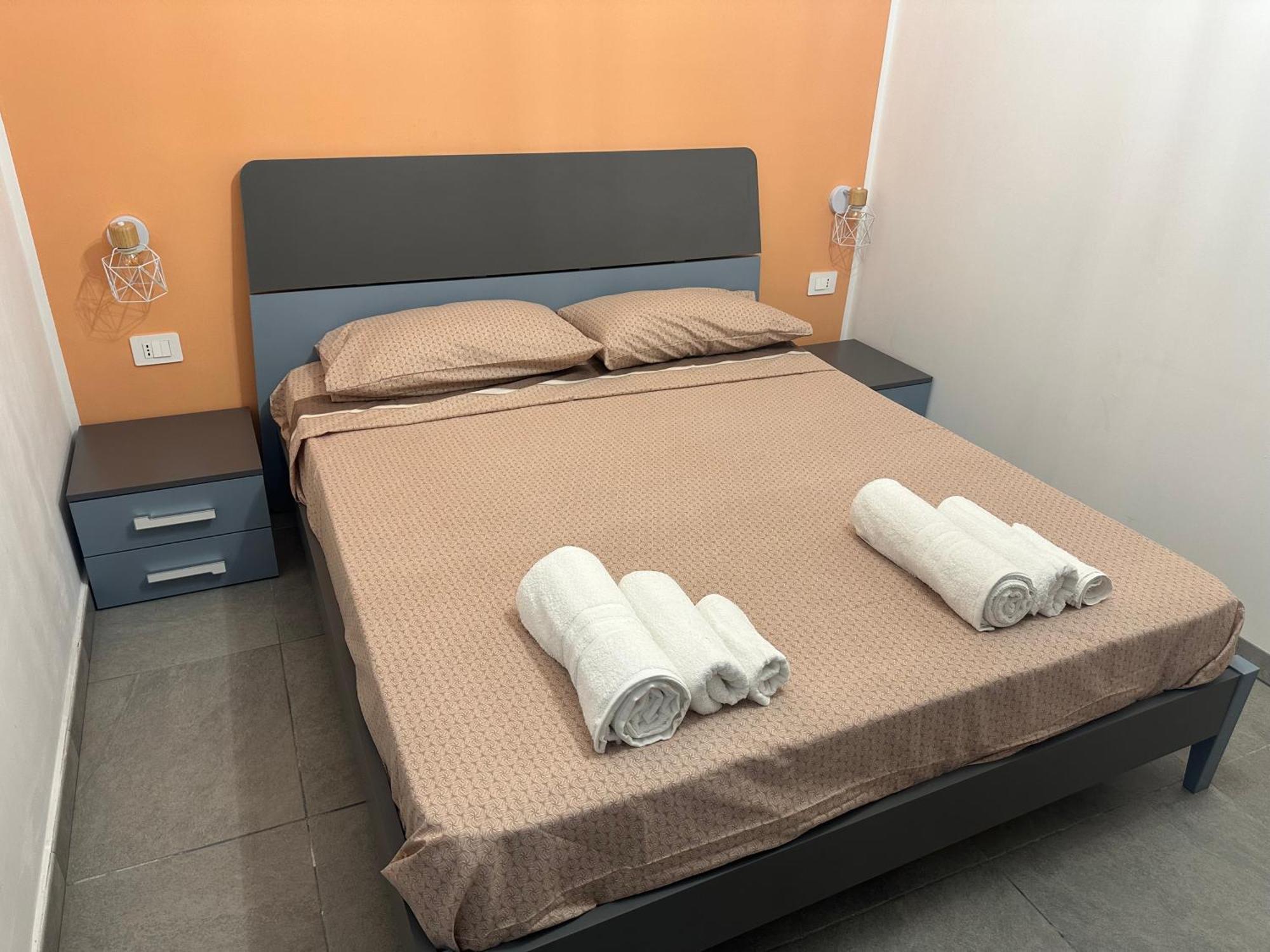 Nathouse Appartement Villafranca Tirrena Buitenkant foto